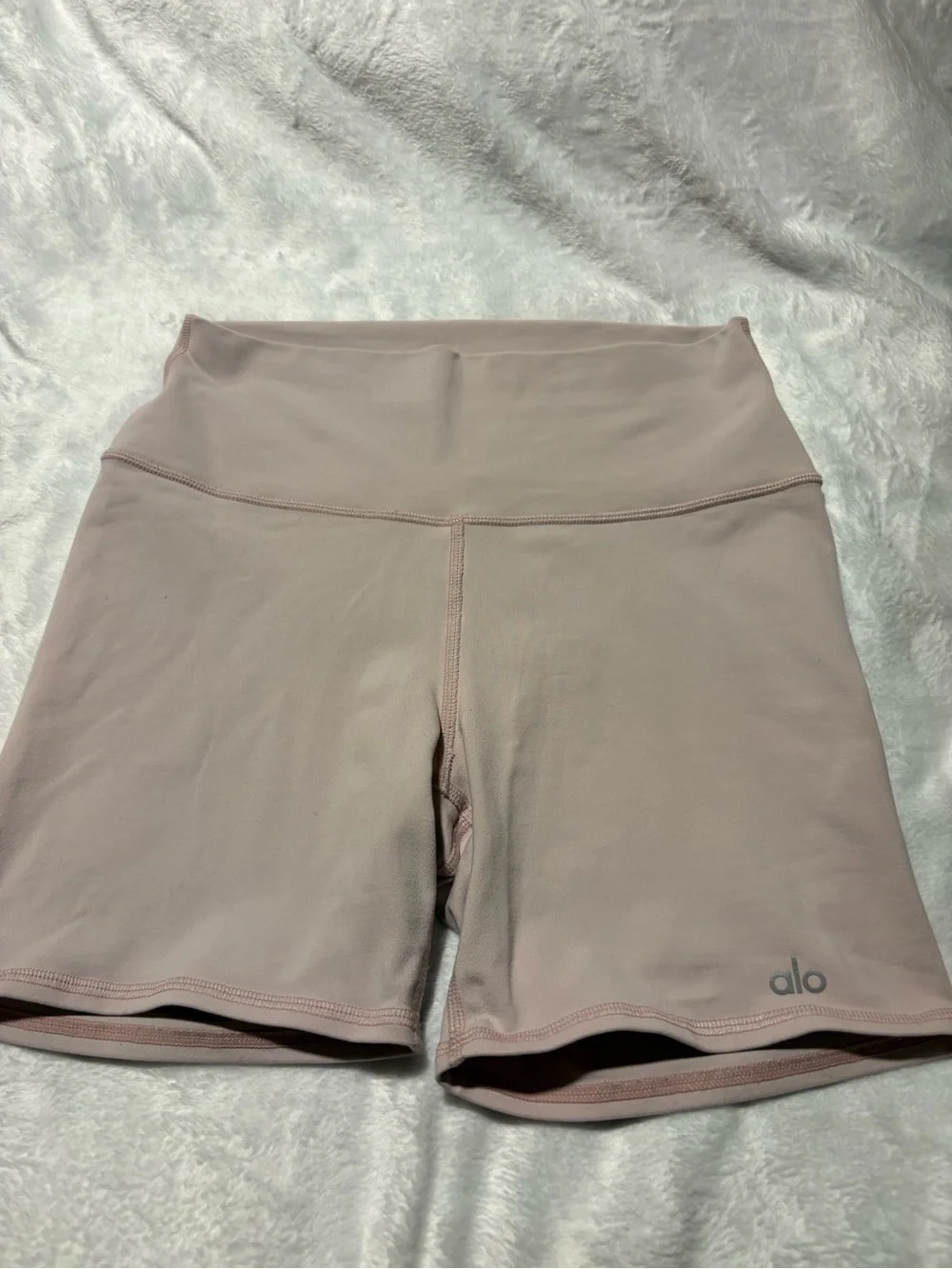 ALO Yoga High-Rise Bike Shorts - Light Pink